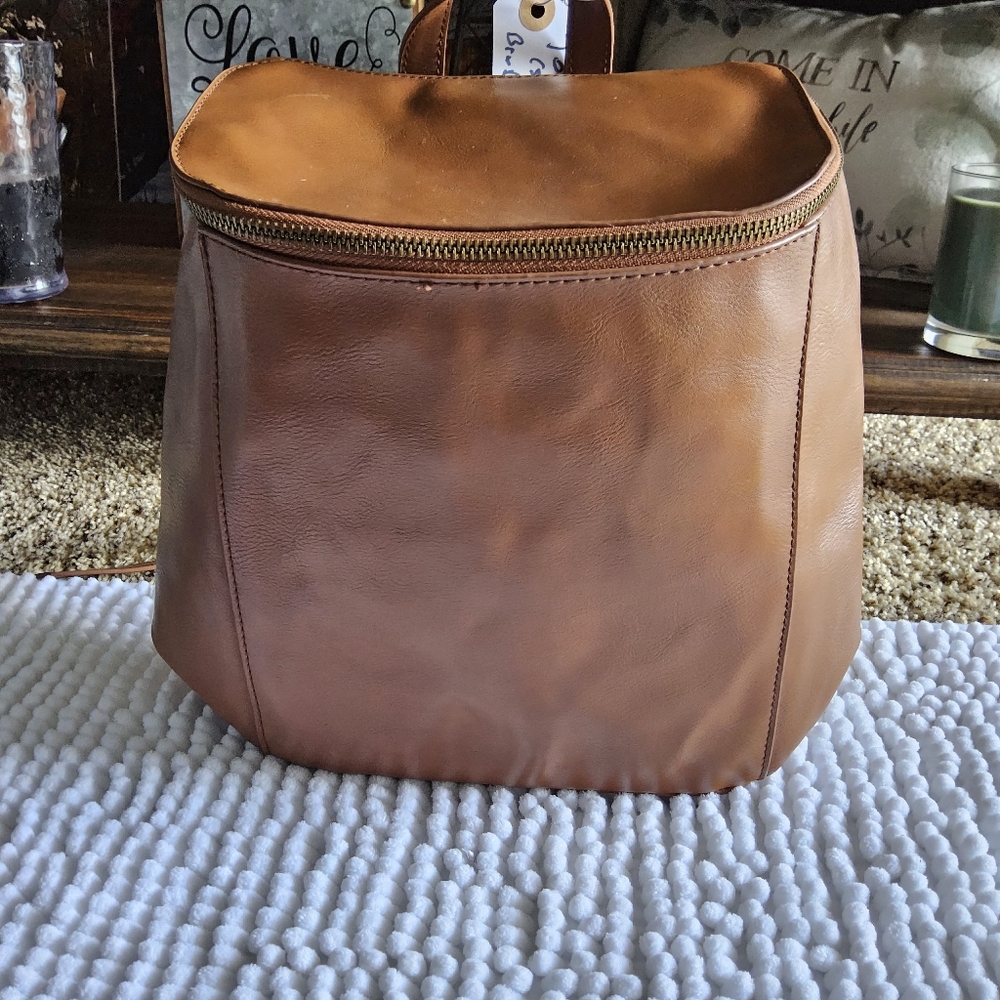 Universal Thread Backpack - Picture 2 of 9